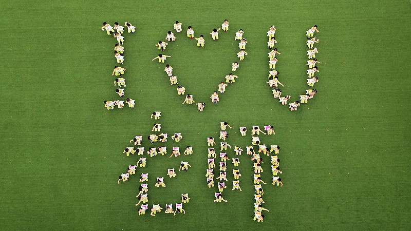 40e Journée des enseignants en Chine : Xi Jinping prône l'ouverture du secteur éducatif au monde